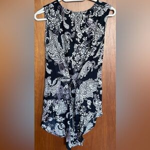 Paisley Print Sleeveless Blouse - Navy and White